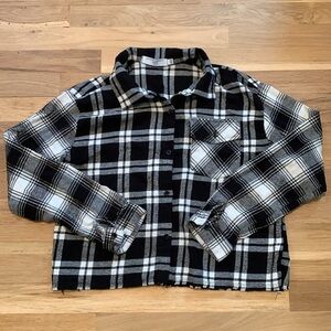 Love For Humanity Long Sleeve Button Down Cropped Plaid Shirt Women’s M
